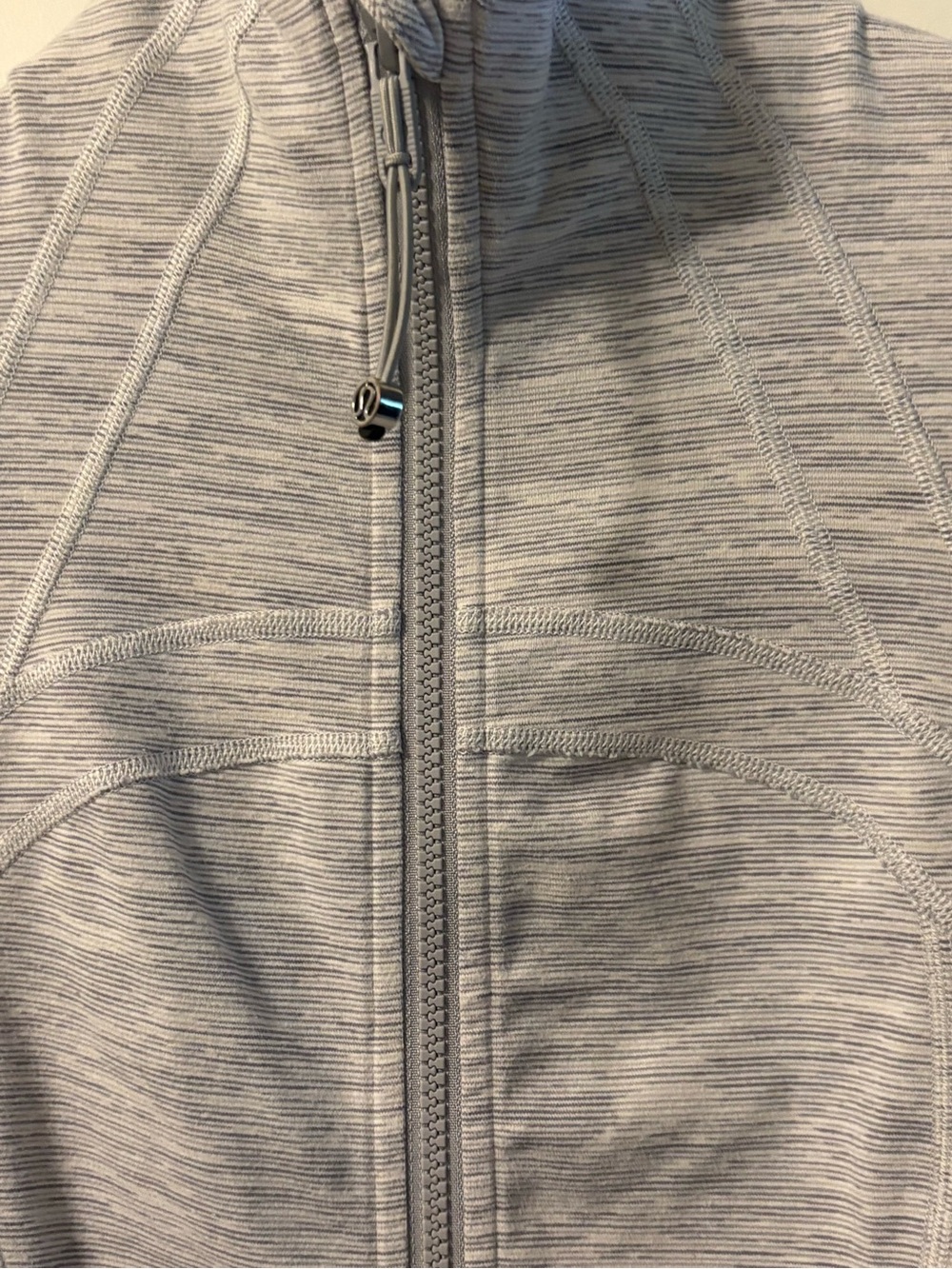 Lululemon Define - Picture 4 of 9